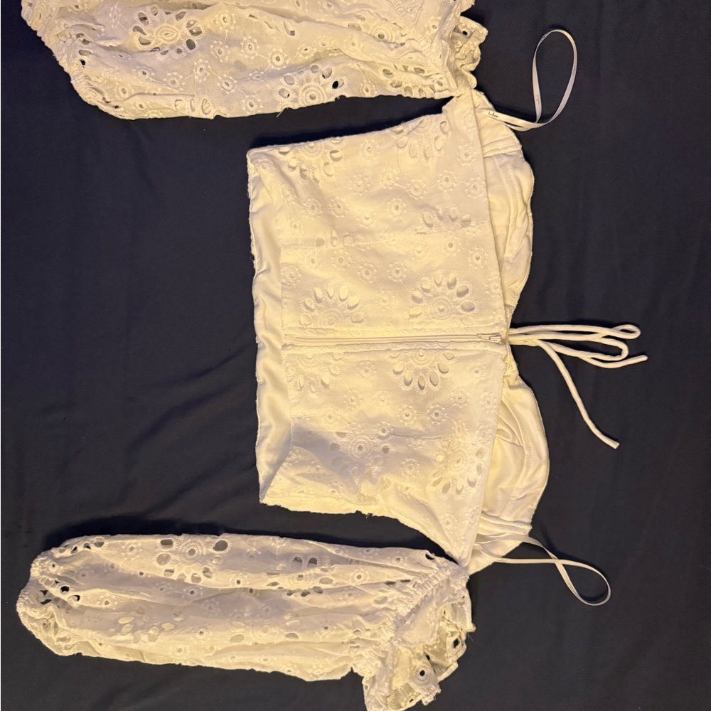 Lulu's White Eyelet Off-Shoulder Blouse - Picture 3 of 3